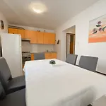 Apartment Dado