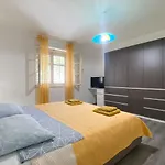 Apartment Dado