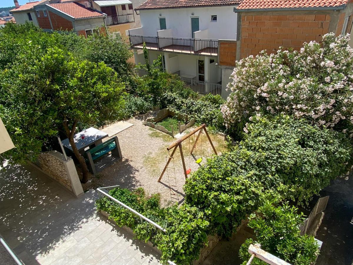 Dado Apartment