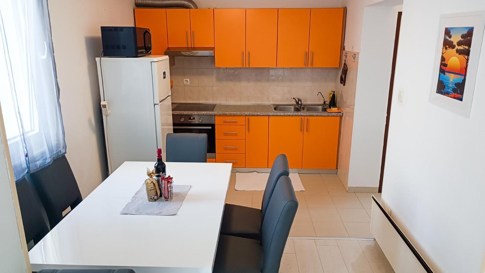 Apartment Dado