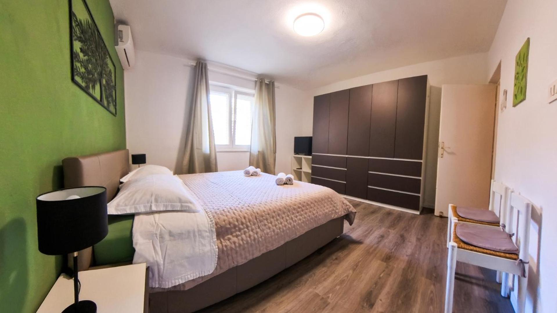 Dado Apartment Makarska